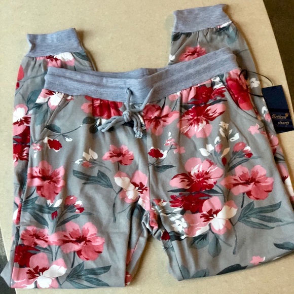 🆕 FASHIONOMICS FLORAL PRINT JOGGERS - Picture 3 of 4
